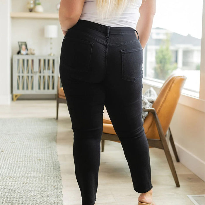 Judy Blue Tummy Control Butt Lifting Jeans