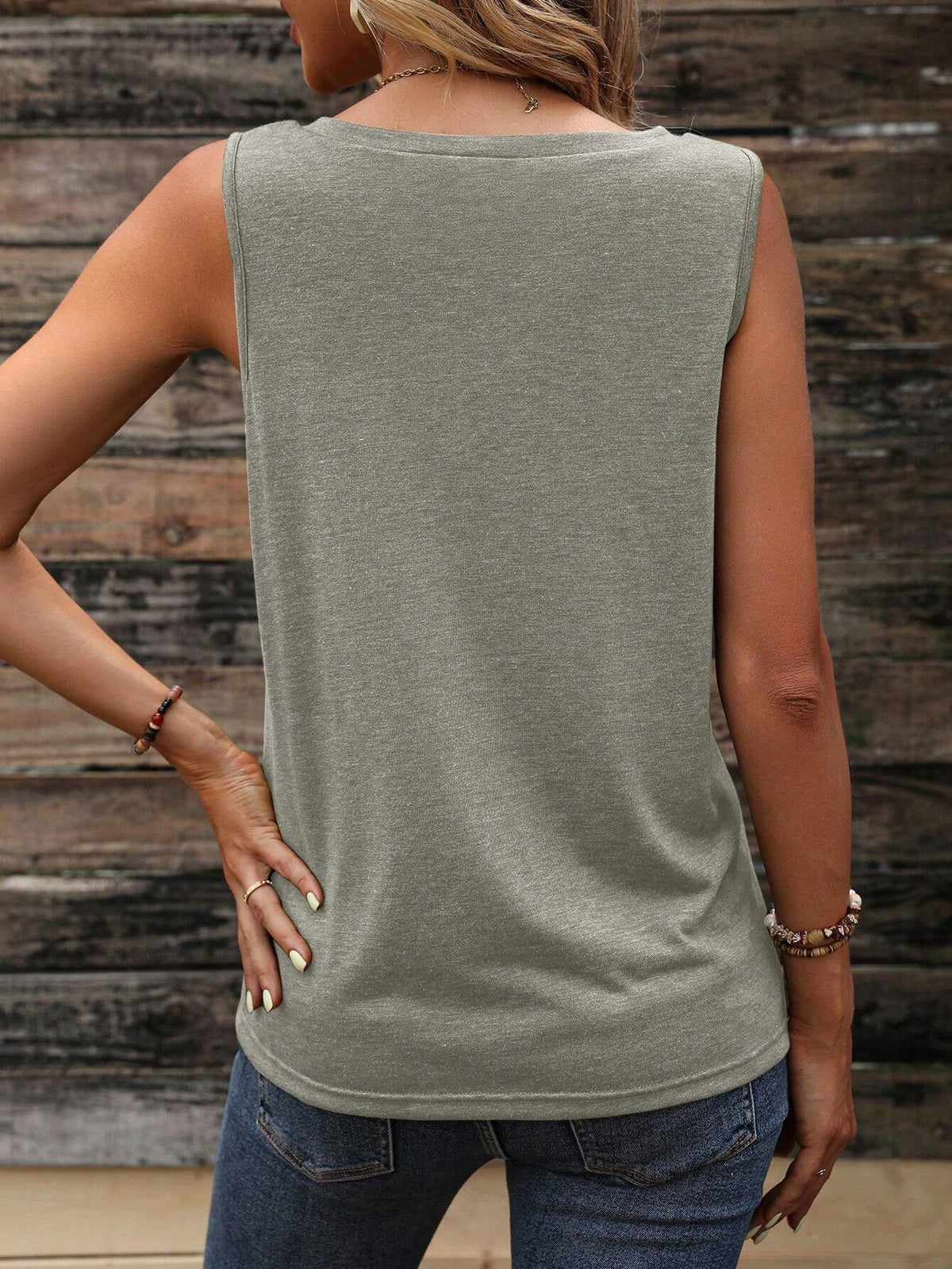 Solid Pocket Patched Tank Top