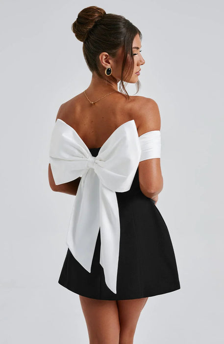 Sophisticated Mini Dress With A Bow Design