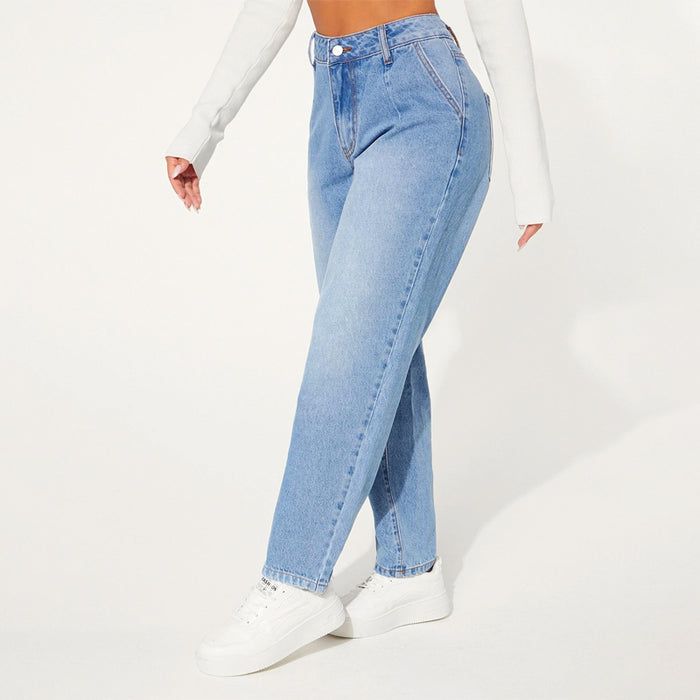 Patch Detail Mom Fit Jeans